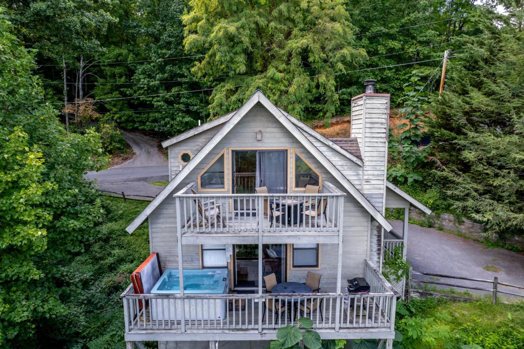 Holly Tree Cabin 936 Gatlinburg Dış mekan fotoğraf